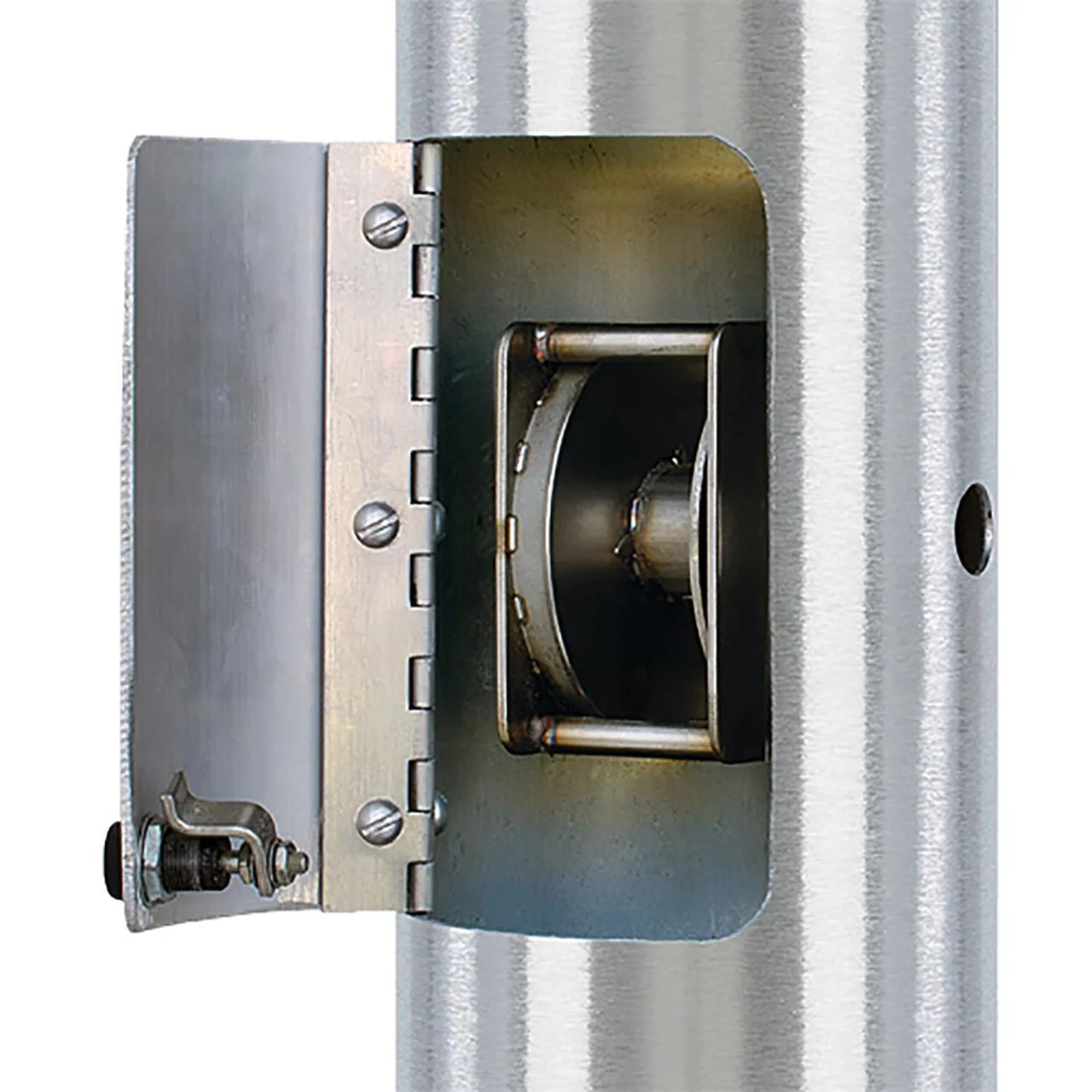 Titan Series 35ft Commercial Flagpole - .188in Wall Thickness - 7in Butt Diameter - Image 3